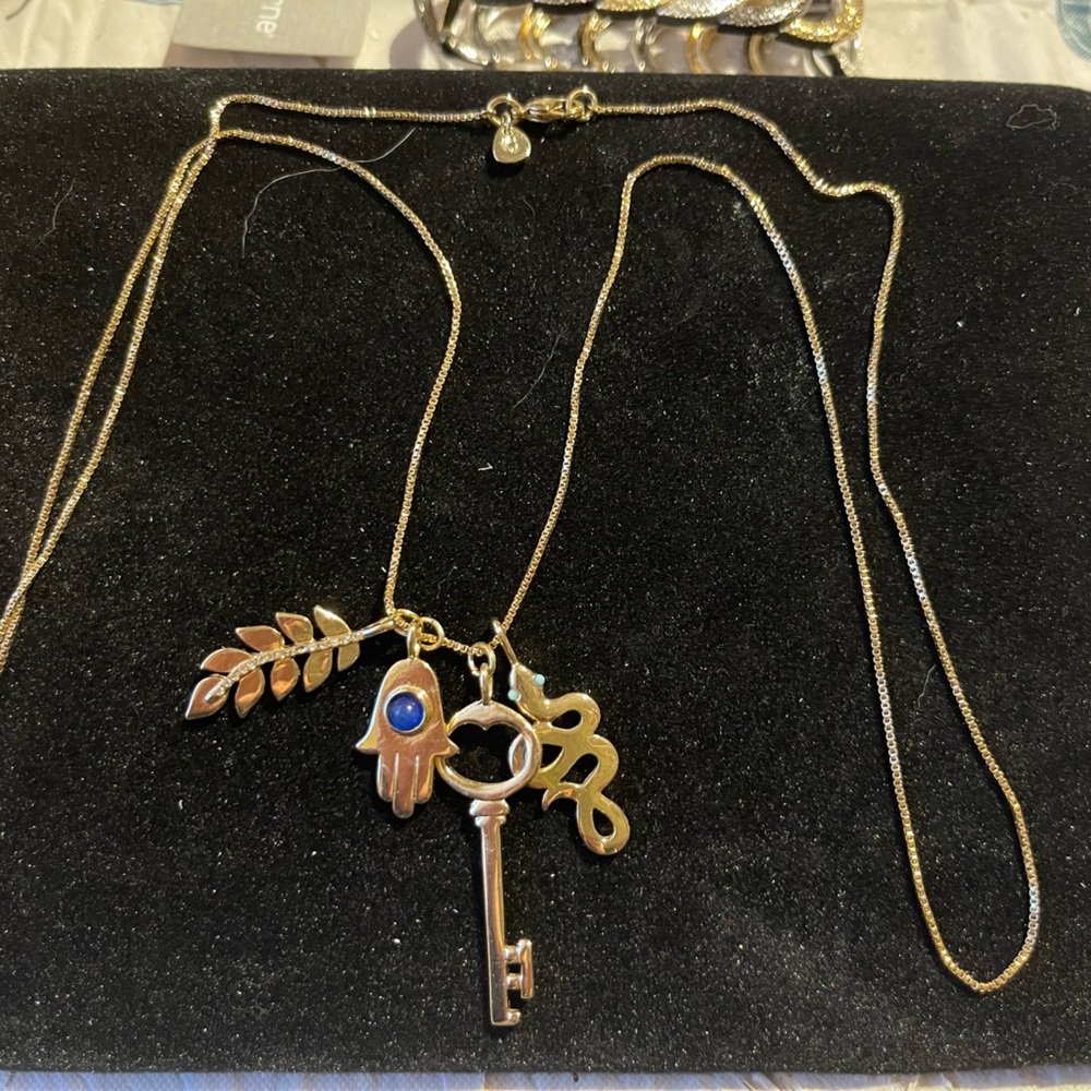 Capwell necklace